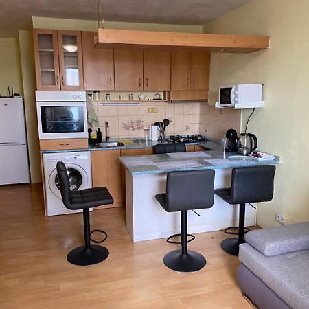 Apartmany 2Kk U Fakultni Nemocnice Volne Parkovani Hradec Králové Екстериор снимка